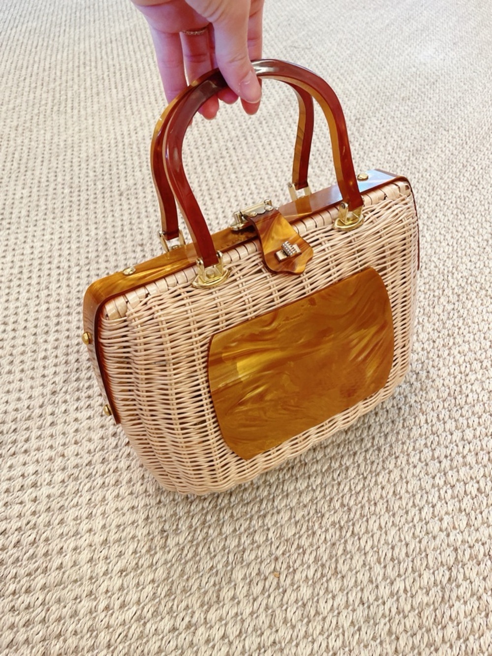 Vintage Lucite & Wicker Handbag Purse Clam Shell Open - quiet luxury - 1950s - Picture 3 of 13